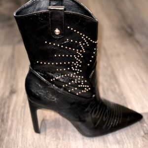 Jessica Simpson-black-studded boots